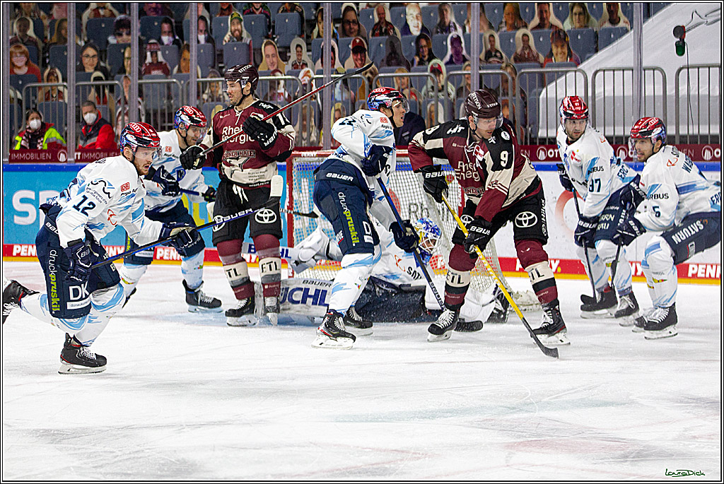 PENNY DEL;  Koelner Haie - ERC Ingolstadt; Koeln, 01.04.2021